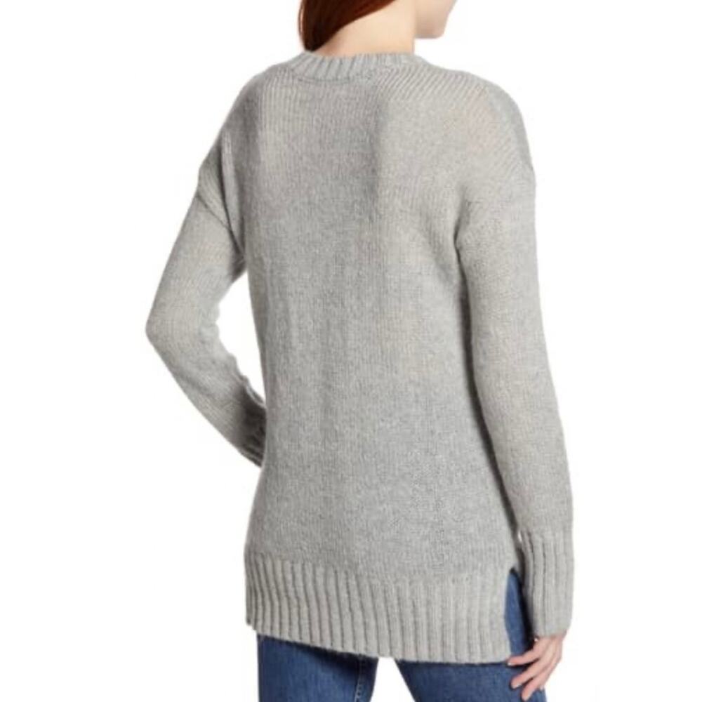 NWOT Caslon Grey Heather V-Neck Sweater, Sz M - Picture 7 of 7